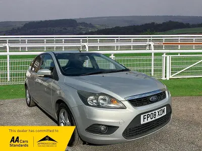 Used Ford Focus Zetec 100 HP (73 kW) 2008 Silver Hatchback