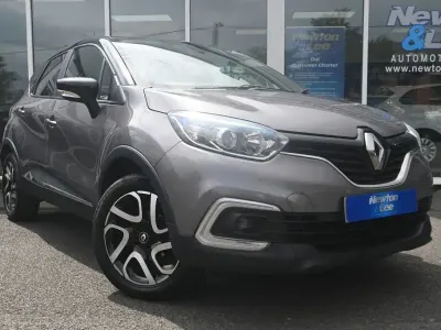 Used Renault Captur Iconic 90 HP (66 kW) 2018 Grey/black SUV