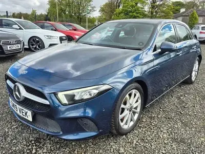 Begagnad Mercedes A180 Executive 116 HK (85 kW) 2019 Blå Halvkombi