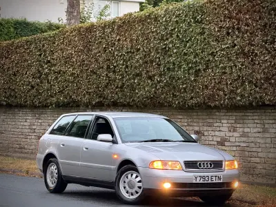 Used Audi A4 90 HP (66 kW) 2001 Silver Estate