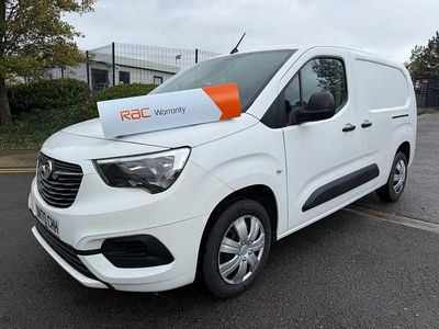Used Vauxhall Combo Sportive 100 HP (73 kW) 2020 White Van