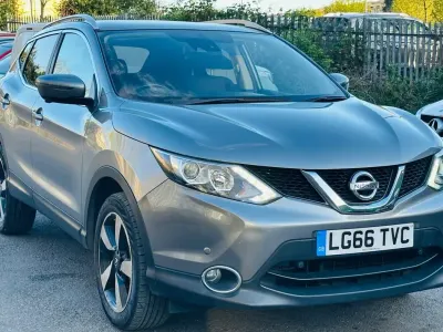 Used Nissan Qashqai N-Connecta 130 HP (95 kW) 2016 Grey SUV