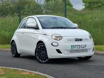 Używany Fiat 500e Icon 86 kW (118 KM) 2023 Biały Hatchback
