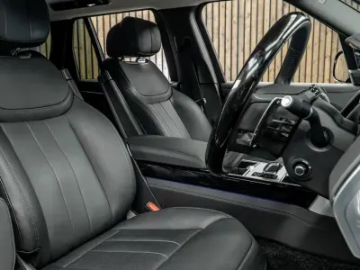 Usado Land Rover Range Rover Autobiography 400 CV (294 kW) 2025 Dorado SUV
