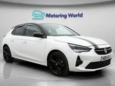 Second-hand Vauxhall Corsa S 130 CP (95 kW) 2023 Alb Hatchback