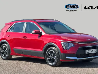 Used Kia Niro 168 HP (123 kW) 2025 Red SUV