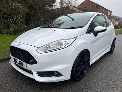 Used Ford Fiesta ST 2015 White Hatchback
