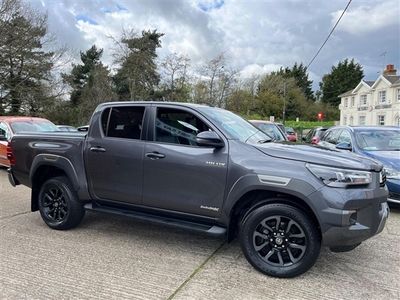 used Toyota HiLux 2.8 D 4D Invincible X Double Cab Pickup Auto 4WD Euro 6 (s/s) 4dr