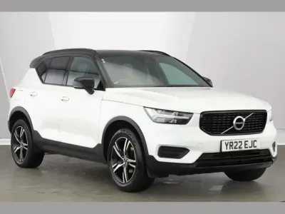 Used Volvo XC40 R-Design 161 HP (118 kW) 2022 White SUV
