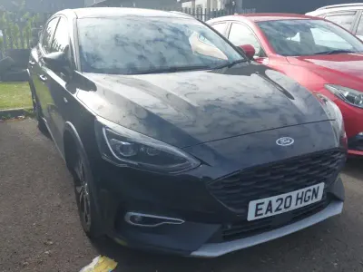 Begagnad Ford Focus Active X 120 HK (88 kW) 2020 Svart Halvkombi