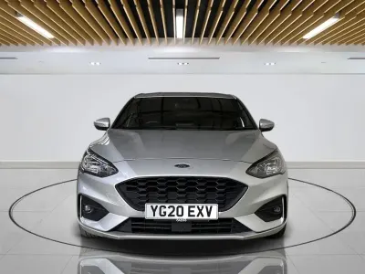 Used Ford Focus ST-Line 125 HP (91 kW) 2020 Silver Hatchback