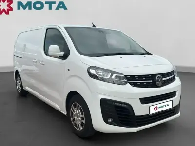 Usado Vauxhall Vivaro Sportive 120 HP (88 kW) 2022 Monovolume