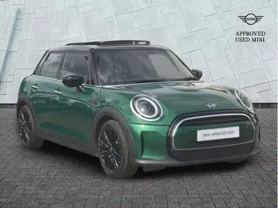 Used Mini Cooper Exclusive 134 HP (98 kW) 2022 Green Hatchback