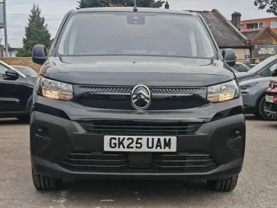 Used Citroën e-Berlingo 101 HP (74 kW) 2025 Black