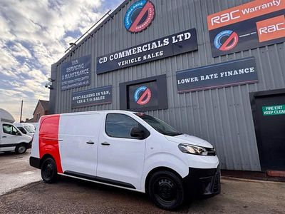 White Used 2020 Toyota Proace Active MPV | £9,495 (Expensive)