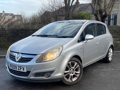 Silver Used 2009 Vauxhall Corsa Hatchback | £890 (Good price)