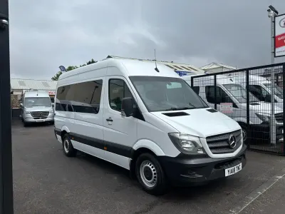 Używany Mercedes Sprinter 138 KM (101 kW) 2018 Biały Van
