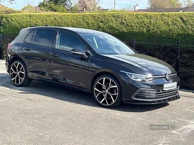 Begagnad VW Golf VIII Style 204 HK (150 kW) 2022 Svart Halvkombi