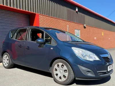 Used Vauxhall Meriva 100 HP (73 kW) 2011 Blue MPV