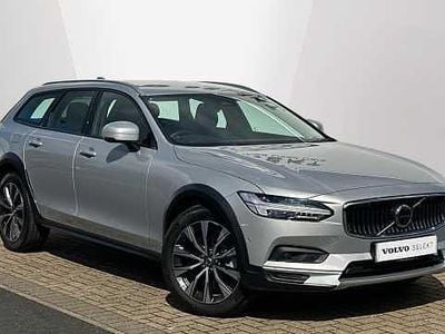 Usado Volvo V90 CC Plus 232 HP (170 kW) 2023 Prateado Carrinha