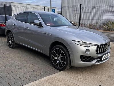 Grey Used 2018 Maserati Levante GranLusso SUV | £21,988 (Fair price)