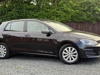 Used VW Golf VII SE 105 HP (77 kW) 2013 Black Hatchback