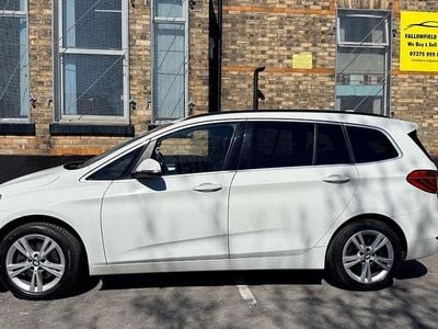 Begagnad BMW 218 Luxury Line 2018 Vit Kombi