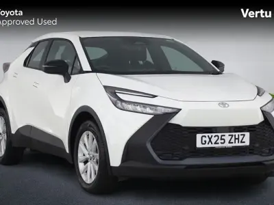 New Toyota C-HR 140 HP (102 kW) 2025 White SUV