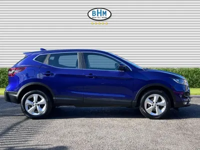 Used Nissan Qashqai Acenta Premium 140 HP (102 kW) 2020 Metallic blue SUV
