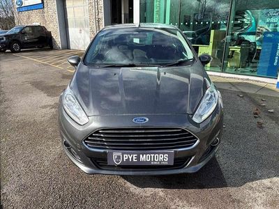 Used Ford Fiesta Zetec 100 HP (73 kW) 2016 Magnetic Hatchback