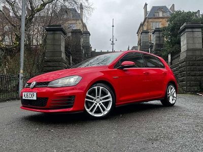 Begagnad VW Golf VII GTD 184 HK (135 kW) 2015 Röd Halvkombi
