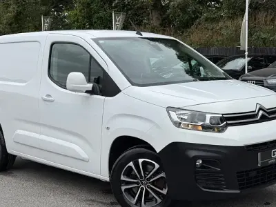 Used Citroën Berlingo PureTech 110 HP (80 kW) 2020 White MPV