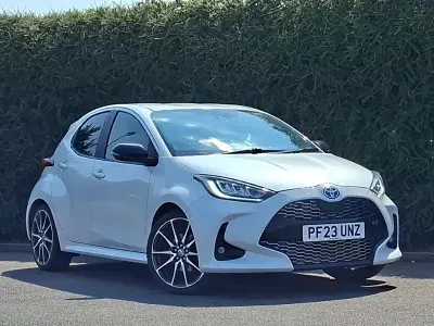 Used Toyota Yaris Sport 116 HP (85 kW) 2023 White Hatchback