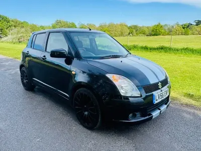 Usado Suzuki Swift GLX 102 HP (75 kW) 2006 Preto Citadino