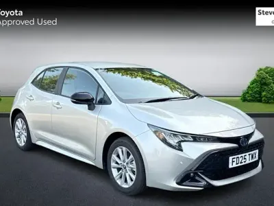 Used Toyota Corolla 140 HP (102 kW) 2026 Hatchback