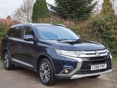 Used Mitsubishi Outlander 147 HP (108 kW) 2016 Blue SUV