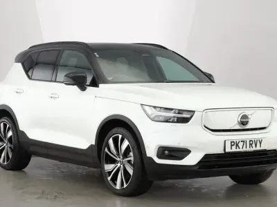 Used Volvo XC40 Pro 300 kW (408 HP) 2021 White SUV