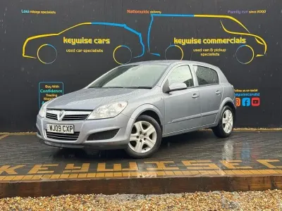 Gebraucht Vauxhall Astra Active 110 PS (80 kW) 2009 Silber Kleinwagen