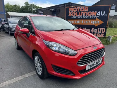 Used Ford Fiesta Style 82 HP (60 kW) 2015 Red Hatchback