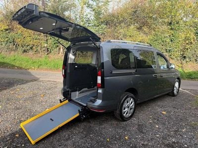 Grey Used 2024 Ford Tourneo Connect Titanium MPV | £28,995