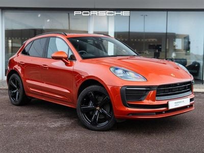 Used Porsche Macan 265 HP (194 kW) 2022 Orange SUV