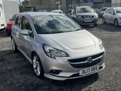 Używany Vauxhall Corsa SRi 2017 Srebrny Hatchback