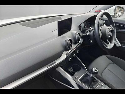 Used Audi Q2 Sport 150 HP (110 kW) 2019 Ibis white, solid SUV