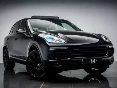 Usado Porsche Cayenne Platinum Edition 385 HP (283 kW) 2017 Preto SUV
