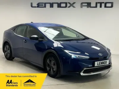 Usado Toyota Prius Design 220 CV (161 kW) 2025 Azul Utilitario