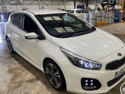 Used Kia Ceed GT-Line 118 HP (86 kW) 2017 White Hatchback