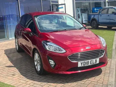 Used Ford Fiesta Titanium 2018 Ruby red Hatchback