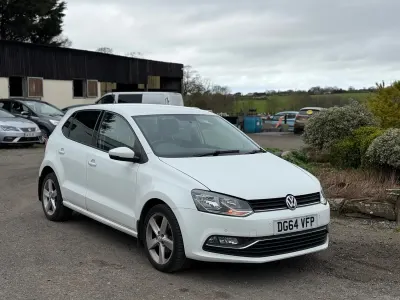 Usado VW Polo SEL 90 HP (66 kW) 2014 Branco Citadino