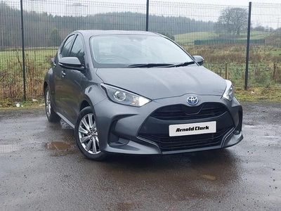 Used Toyota Yaris Hybrid 116 HP (85 kW) 2022 Grey Hatchback