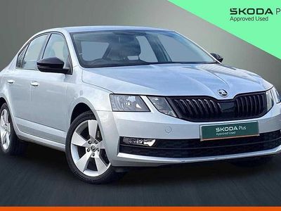 Brilliant silver metallic Used 2020 Skoda Octavia SE Drive Hatchback | £13,200 (Fair price)